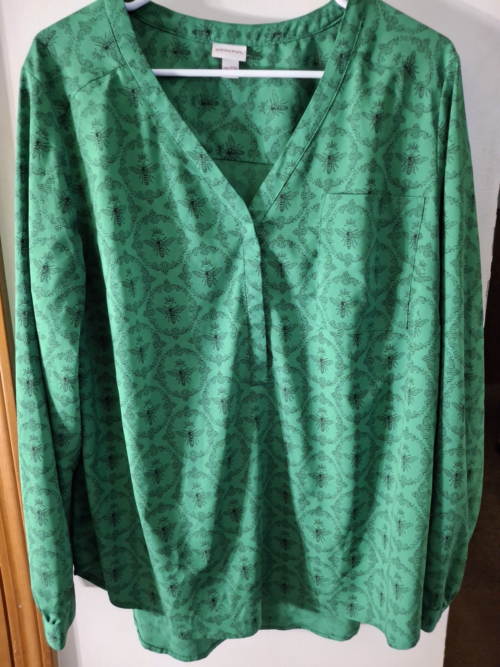 Merona Green Printed V-Neck Long Sleeve Blouse